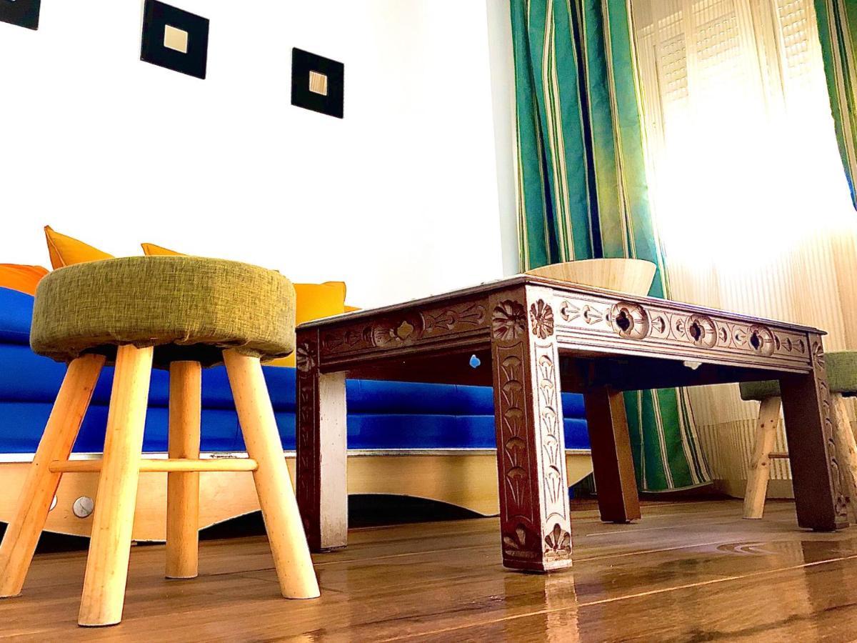 Apartamentos Puerta Real Sevilla Eksteriør bilde