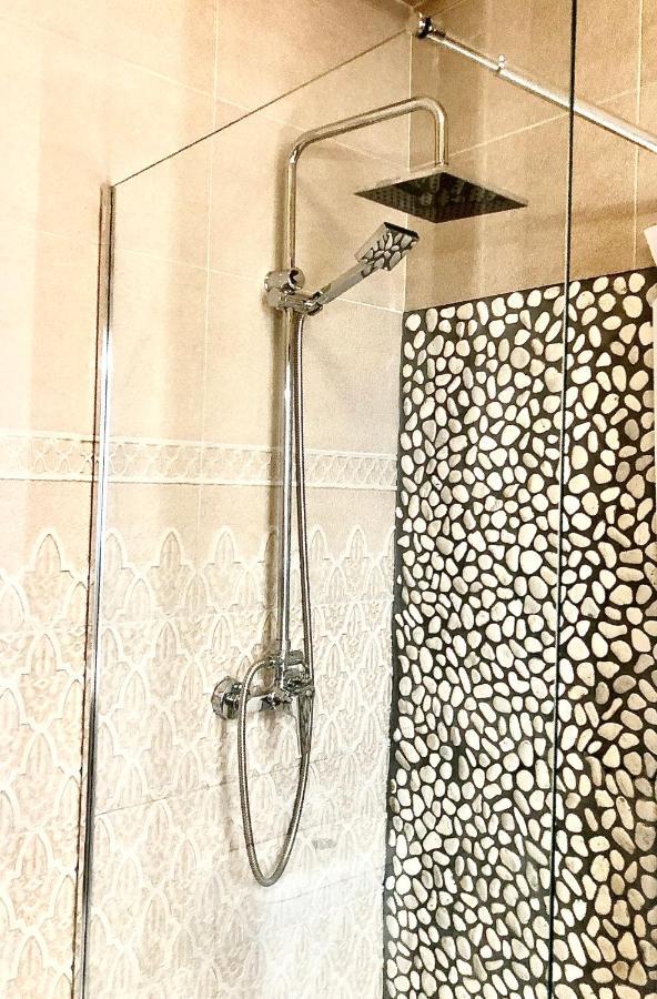 Apartamentos Puerta Real Sevilla Eksteriør bilde